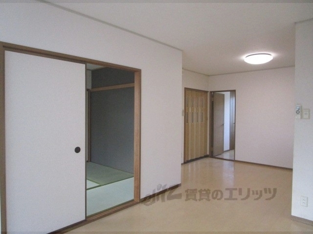 居室・リビング　リビング