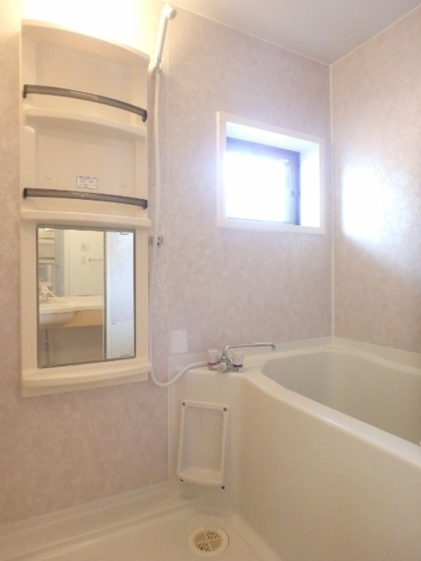 バス・シャワールーム　図面と現状に相違がある場合には現状を優先