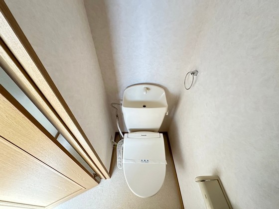 トイレ　※別部屋の写真です