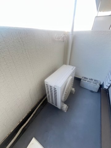 バルコニー　陽当たり良好なバルコニーです