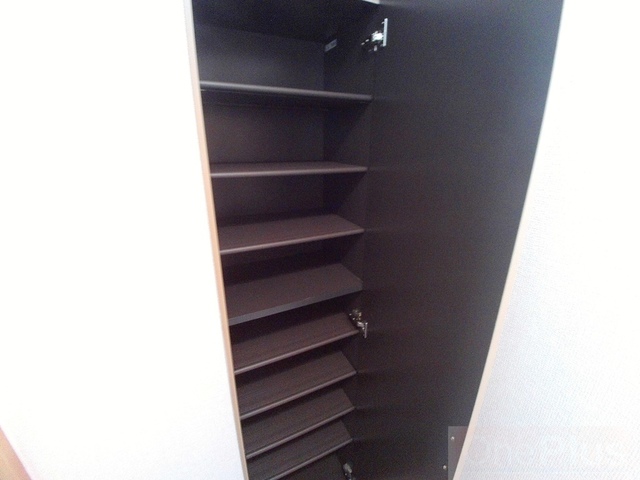 収納　シューズボックス