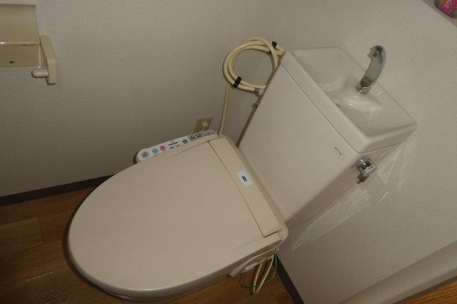 トイレ　ウォシュレット