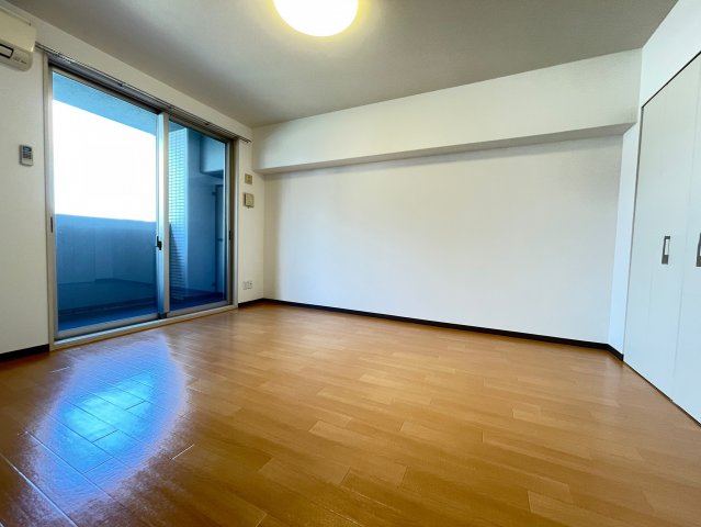 居室・リビング　詳細は、RISUMO江坂本店→06-6155-7137まで♪