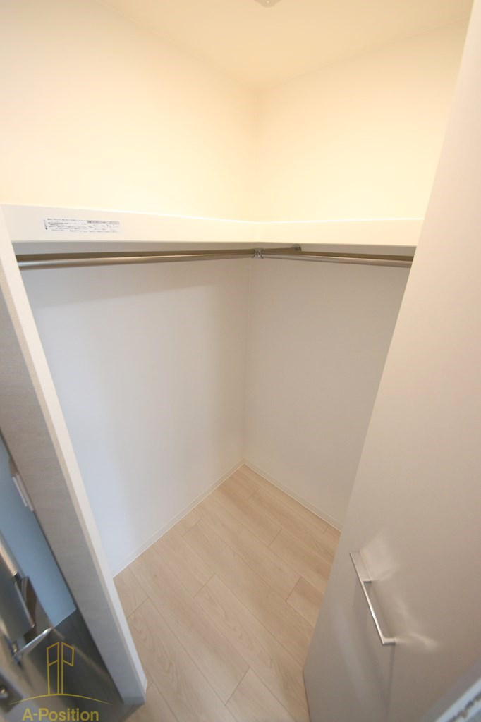 収納　J-BRIGHT UMEDA KITA