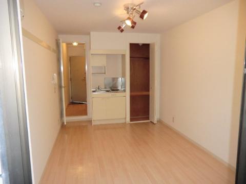 サンフォレスト新中条　居室・リビング　洋室