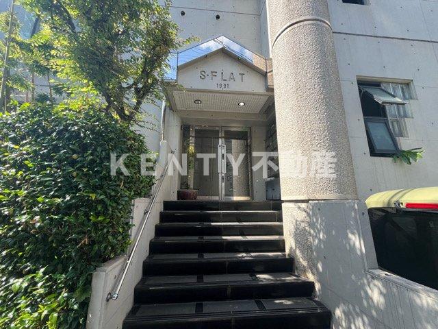 エントランス　清潔なエントランスです