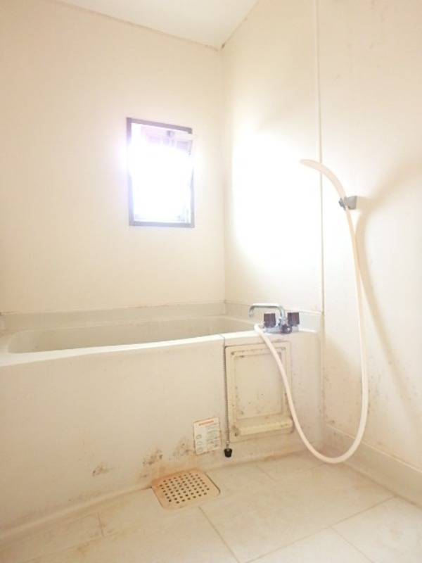 バス・シャワールーム　図面と現状に相違がある場合には現状を優先