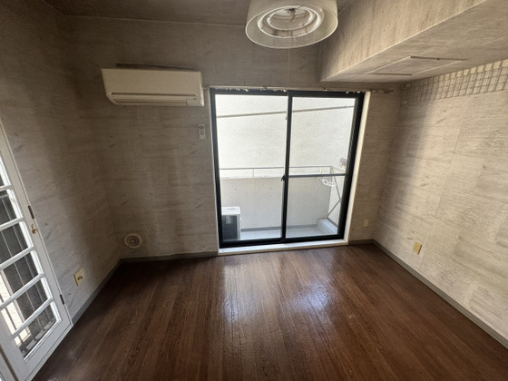 居室・リビング　※別部屋の写真です