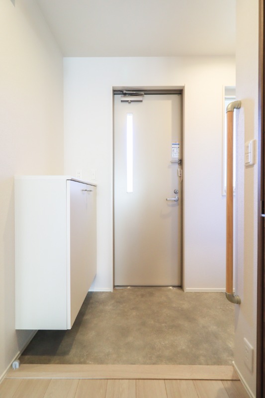 玄関　図面と現状に相違がある場合には現状を優先