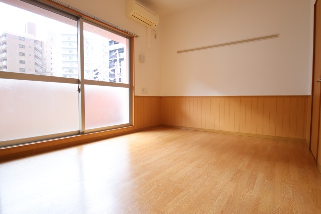 居室・リビング　※別室の参考写真の為、現況優先です。