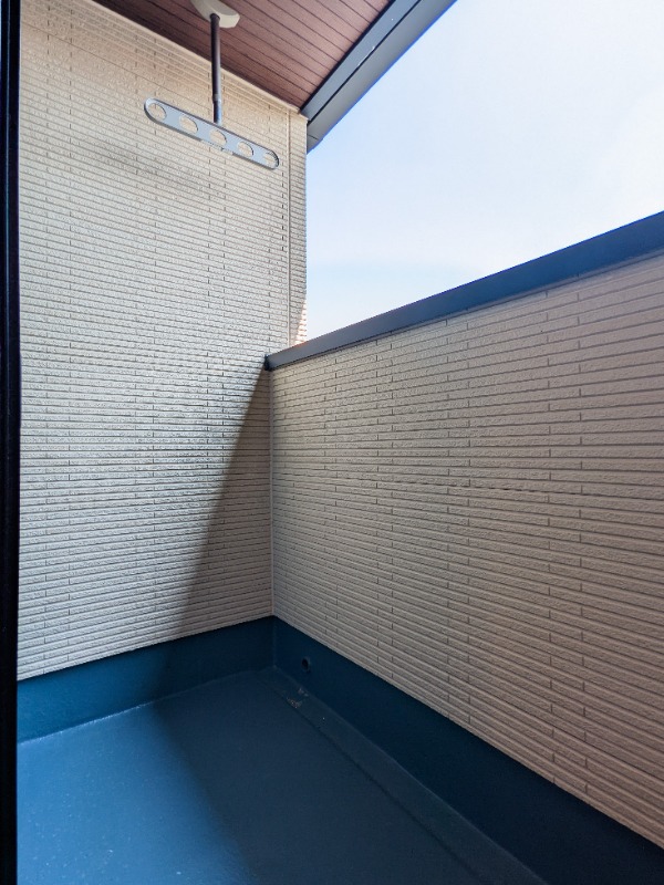 バルコニー　図面と現状に相違がある場合には現状を優先