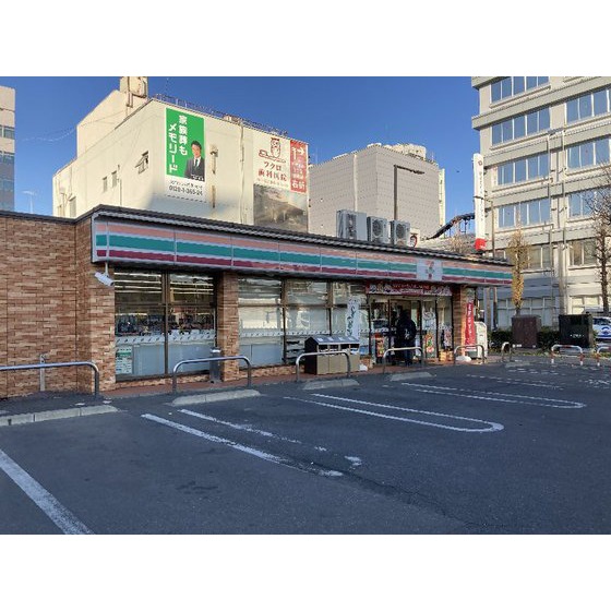 コンビニ　セブンイレブン前橋本町１丁目店（コンビニ）まで650m