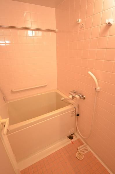 バス・シャワールーム　☆使いやすいお風呂☆