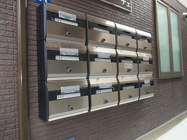 ロビー　メールボックス