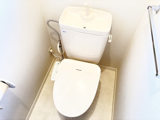 トイレ　シャワー付きトイレ