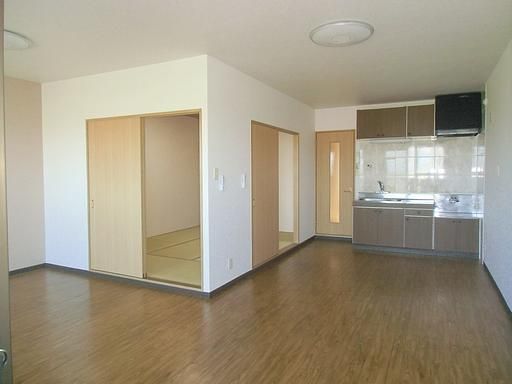 居室・リビング　リビング