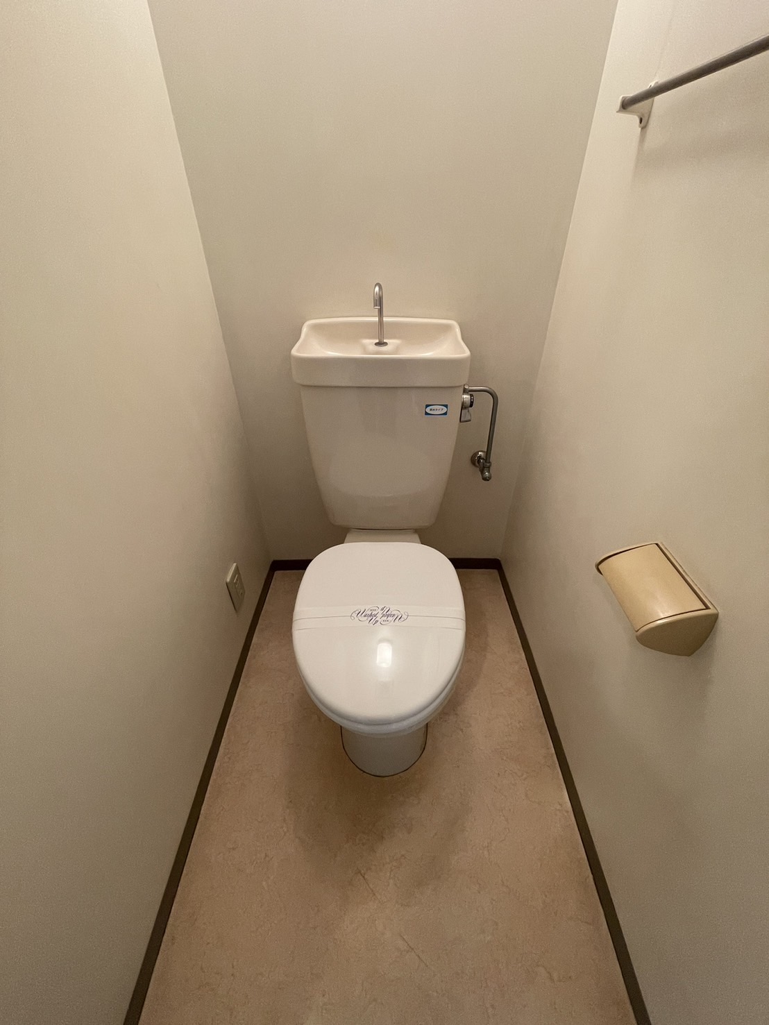 ＪＲ鹿児島本線 博多駅 徒歩10分 11階建 築36年のトイレ写真