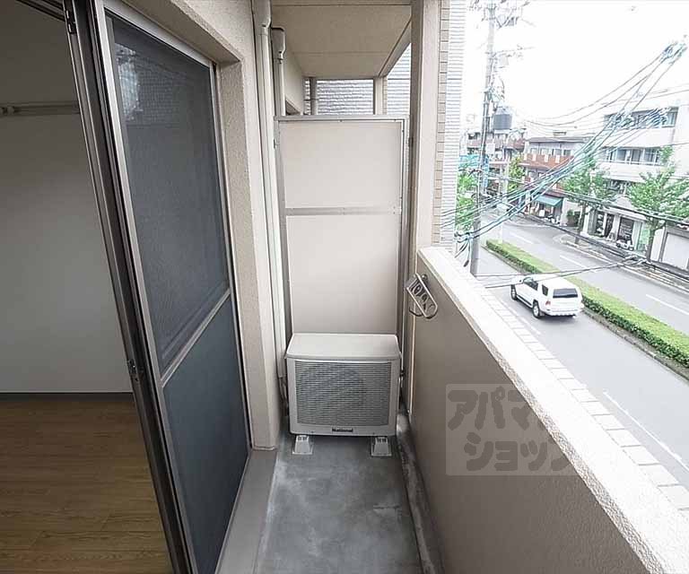 バルコニー　バルコニ