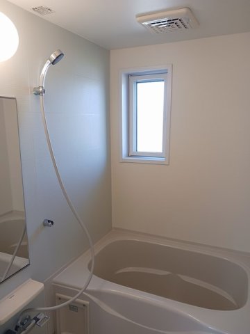 バス・シャワールーム　お風呂で日々の疲れを落としましょう