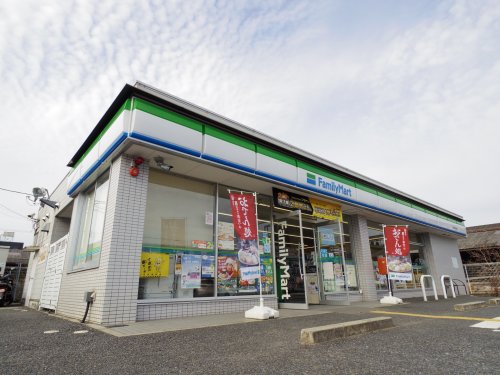 コンビニ　ファミリーマート 桜井安倍木店（コンビニ）まで821m