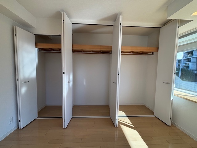 収納　洋室１　クローゼット