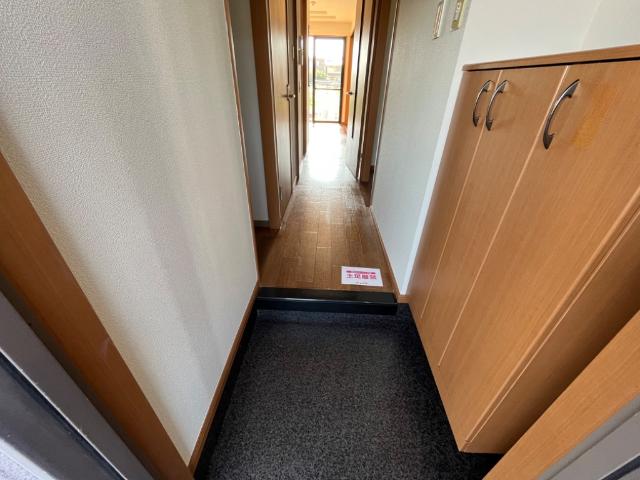 玄関　玄関（イメージ）