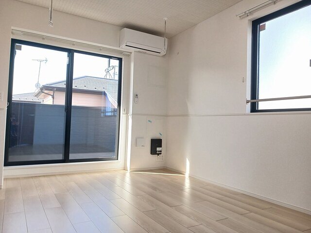 居室・リビング　ゆったり過ごせる居間です