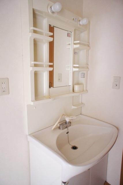 洗面設備　図面と現状に相違がある場合には現状を優先