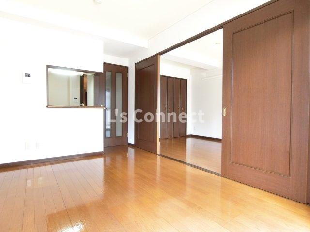 居室・リビング　６．２帖のダイニングスペース。