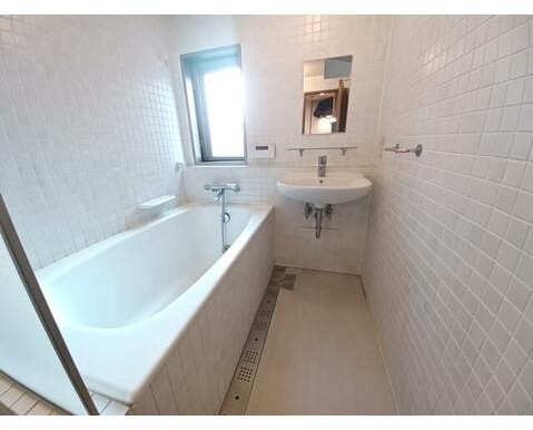 洗面設備　身支度に欠かせない独立洗面台♪