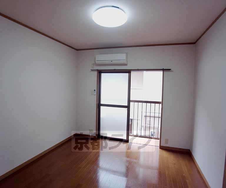 居室・リビング　きれいなお部屋です。