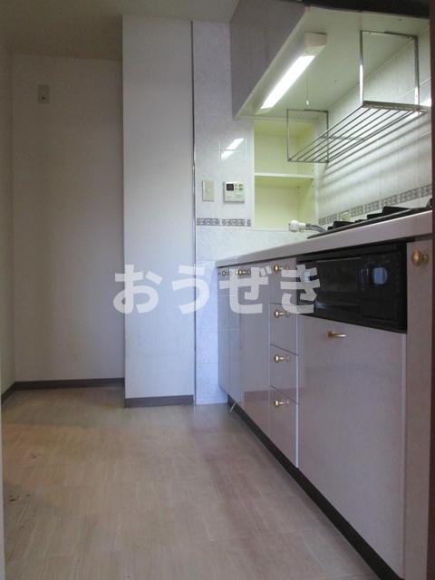 ロビー　独立したキッチン空間