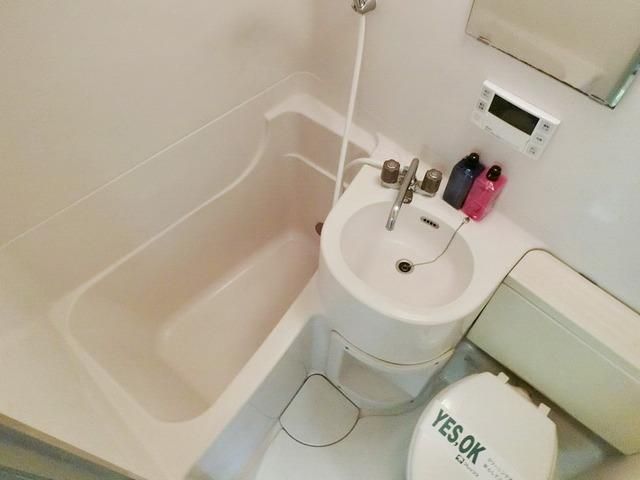 バス・シャワールーム