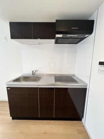 キッチン　コンパクトなキッチンで掃除もラクラク