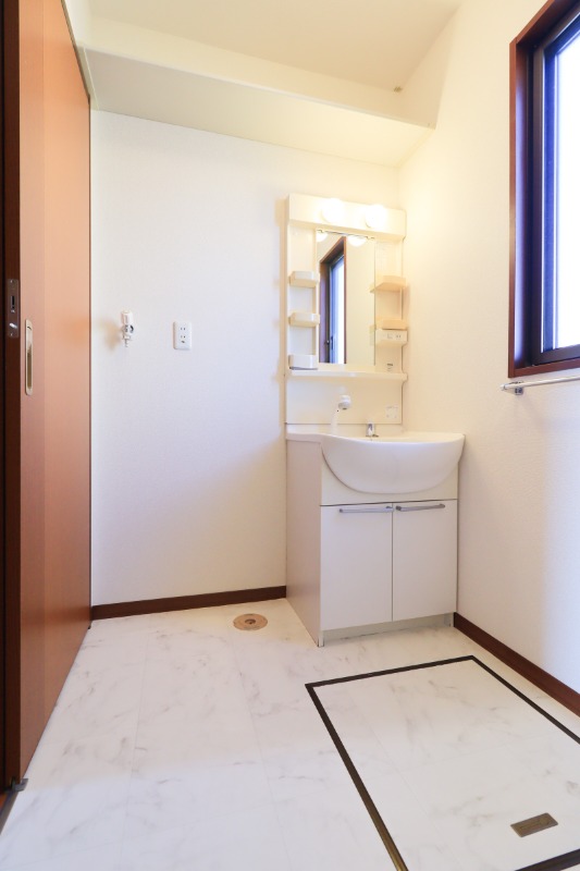 洗面設備　図面と現状に相違がある場合には現状を優先