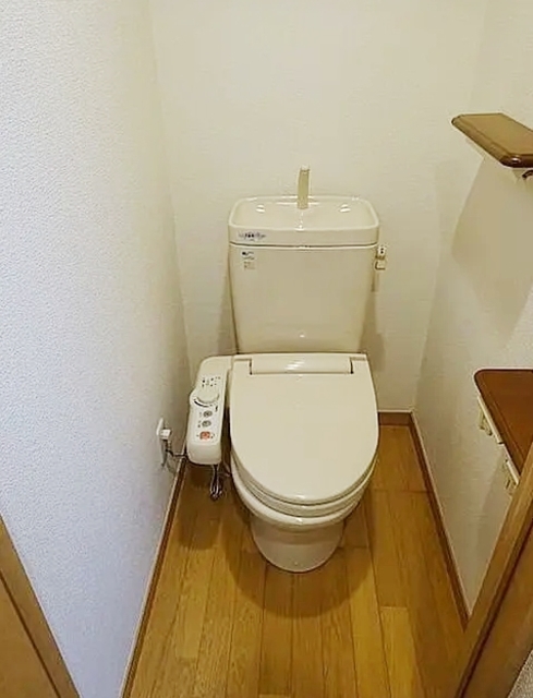 トイレ　同仕様参考写真