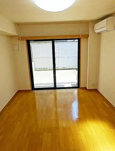 居室・リビング　同仕様参考写真