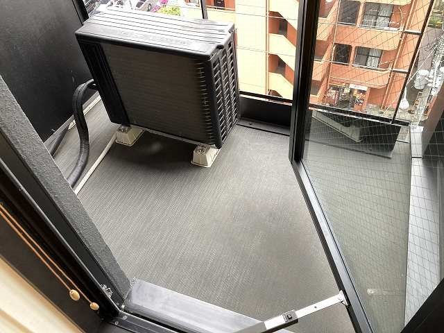 バルコニー　開放的で明るい空間を演出してくれるバルコニーです