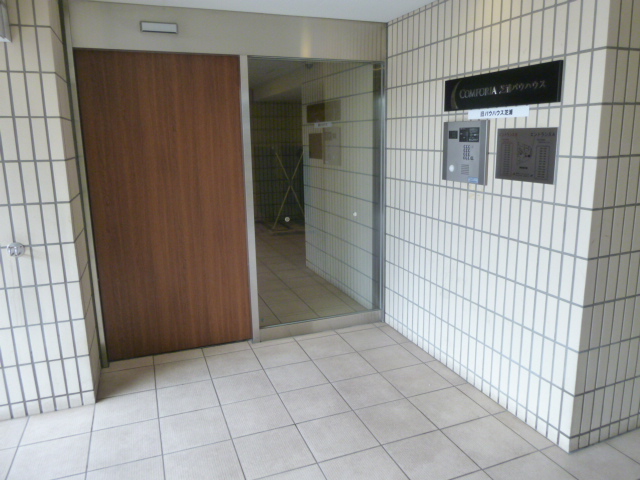 エントランス　エントランス