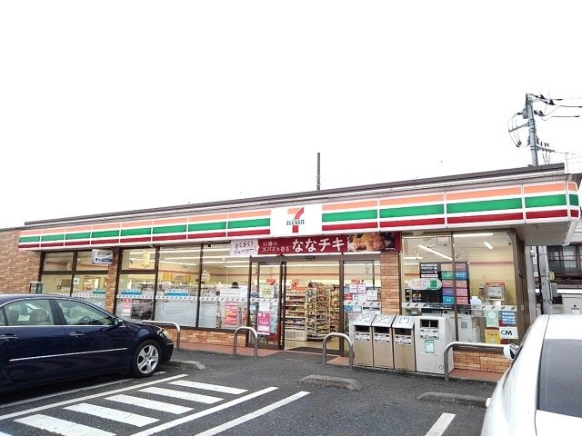コンビニ　セブンイレブン筑西横島店（コンビニ）まで800m