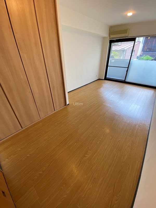 居室・リビング　別室の画像です、ご参考までに