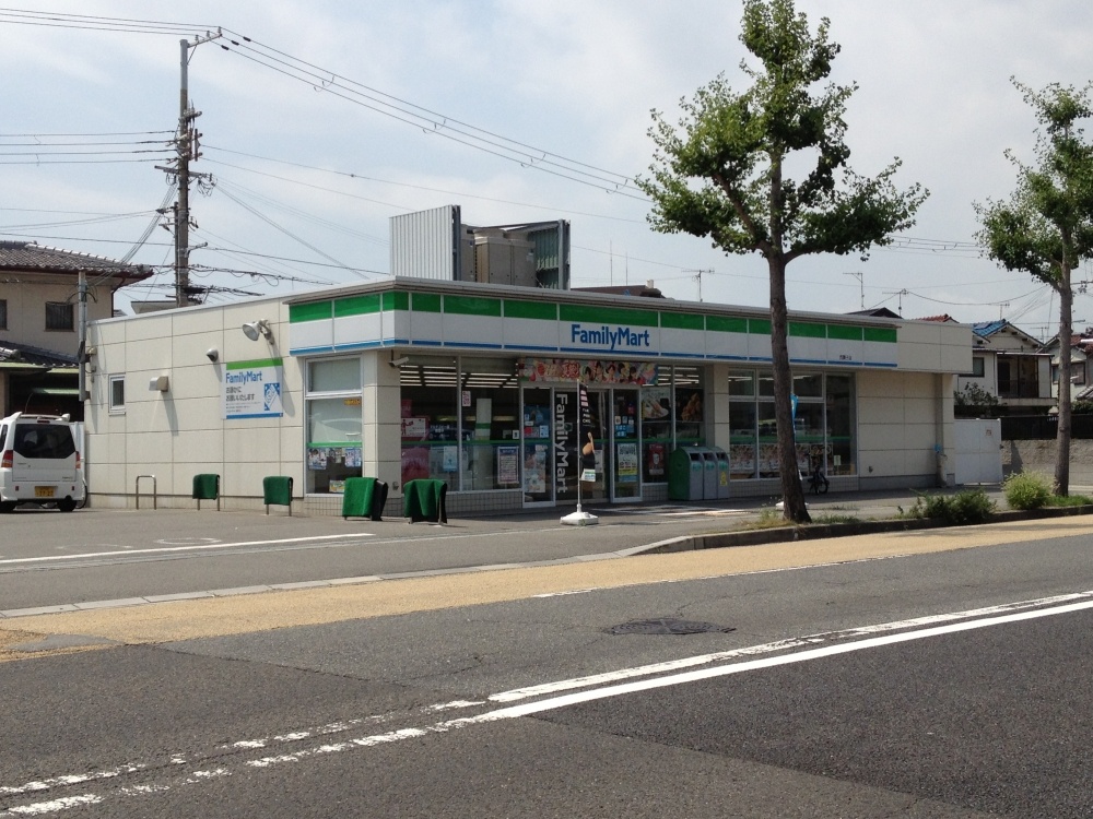 コンビニ　ファミリーマート西舞子（コンビニ）まで473m