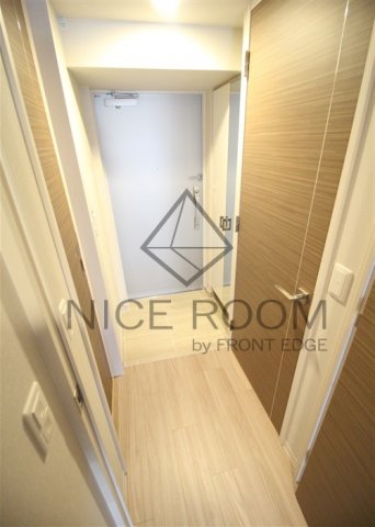 玄関　外観パース