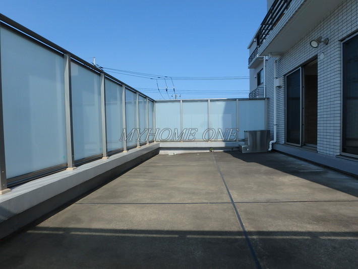 バルコニー　ルーフバルコニー