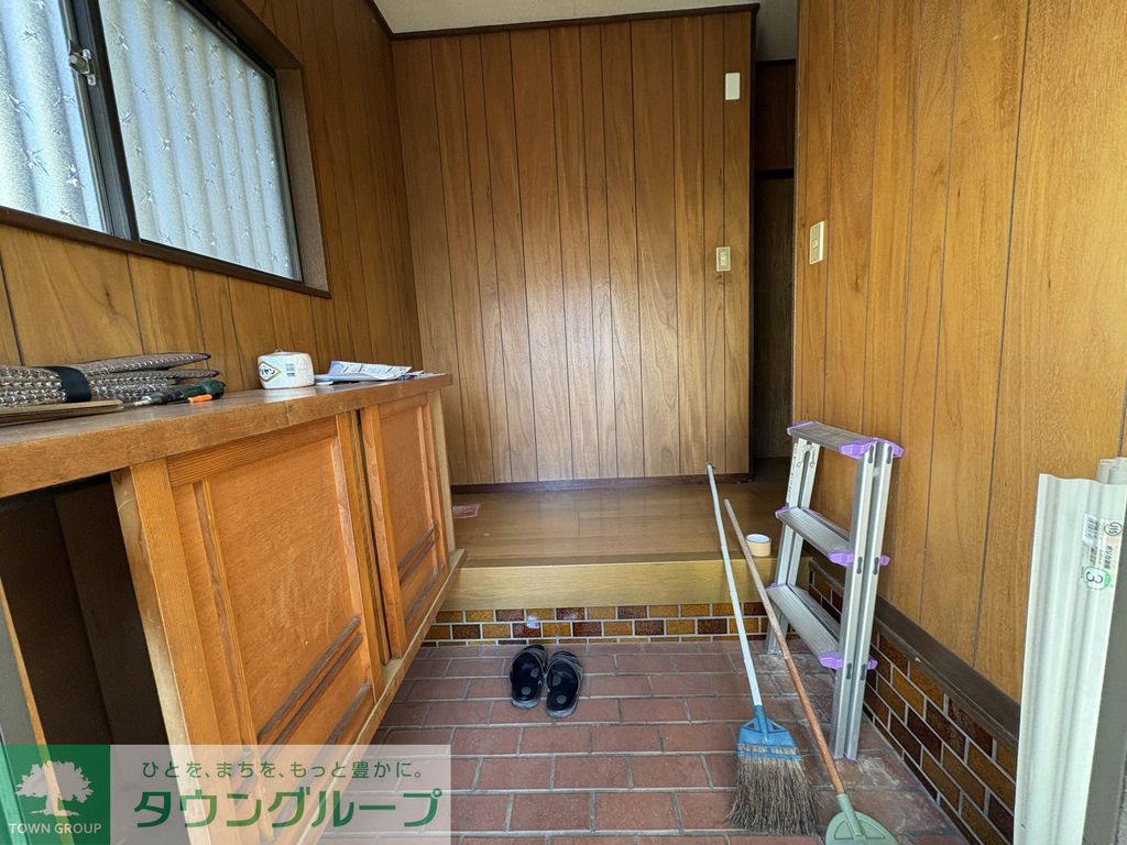 玄関　クリーニング中です