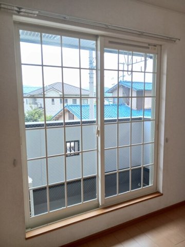 バルコニー　バルコニーからの眺めを楽しみながら食事をしませんか