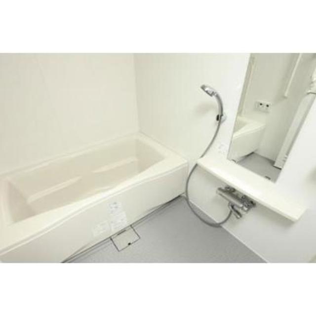 バス・シャワールーム　※写真は同タイプ住戸です。