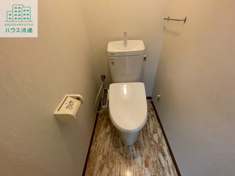 トイレ　※別号室の写真になります。