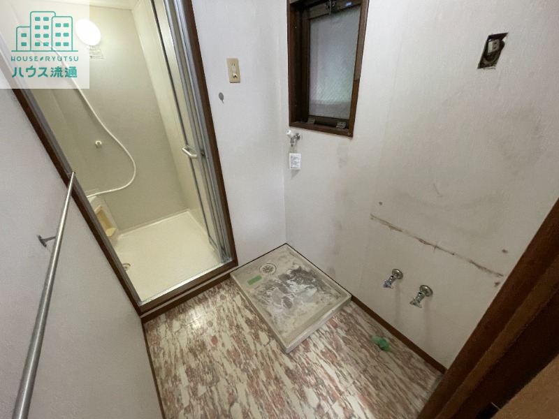 洗面設備　※別号室の写真になります。