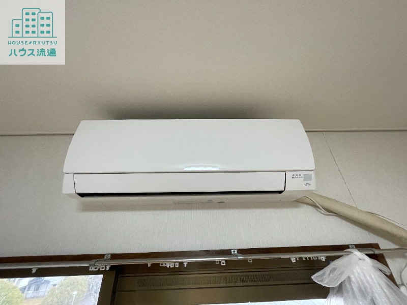 玄関　※別号室の写真になります。